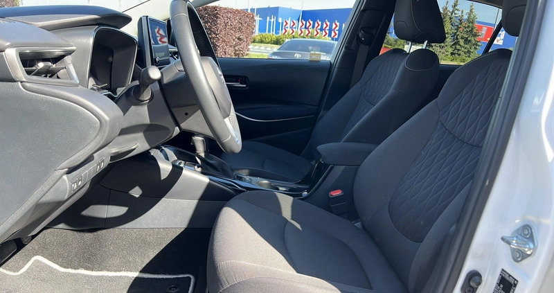 Toyota Corolla cena 103900 przebieg: 41136, rok produkcji 2022 z Tychy małe 352
